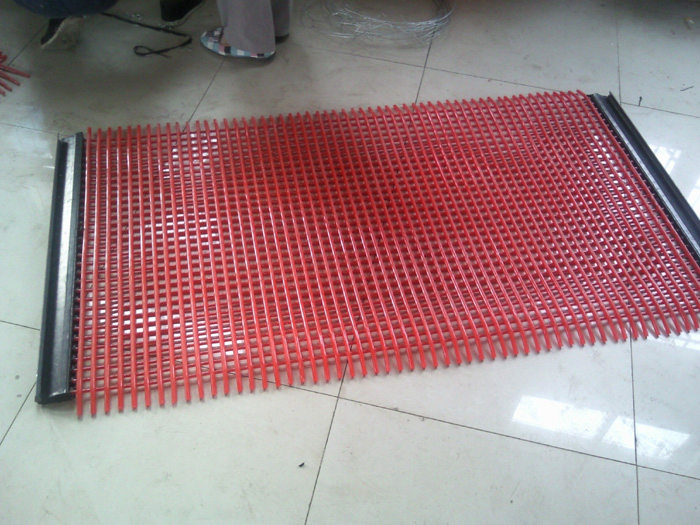 包邊聚氨酯棒條（tiáo）篩網.jpg