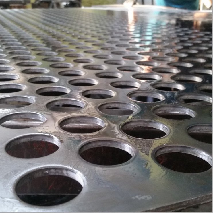 重型錳鋼衝孔（kǒng）篩網 拷貝.jpg