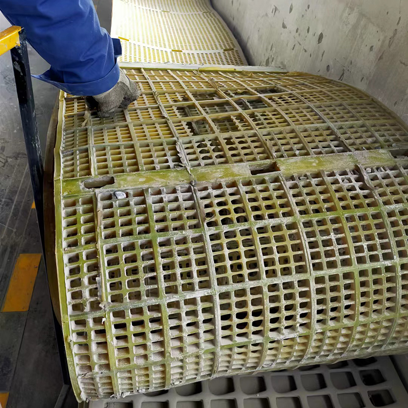 聚氨酯破損2.jpg 聚氨酯破損2.jpg