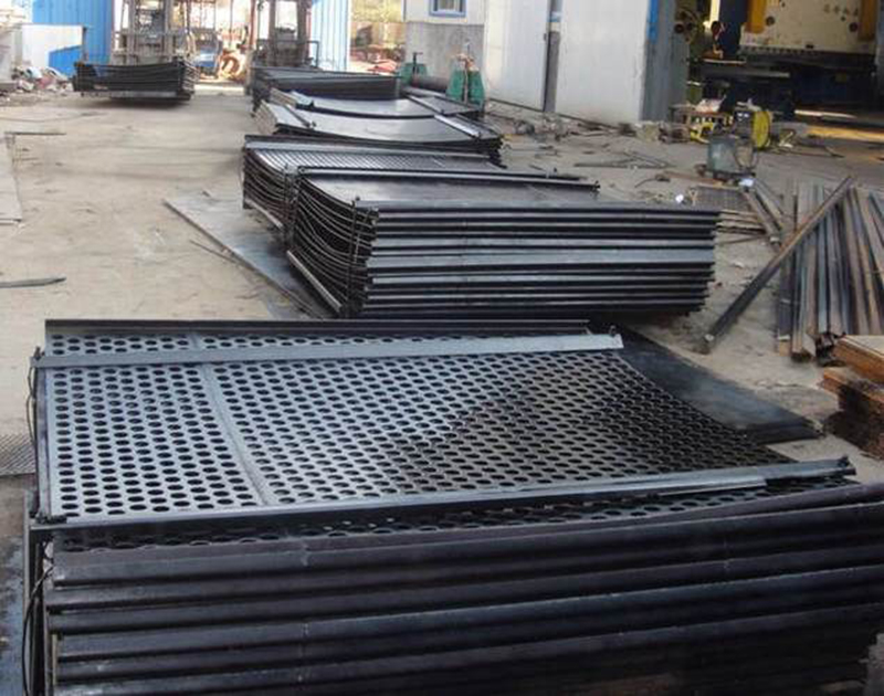 鋼板篩網 帶鉤.jpg 鋼(gāng)板篩(shāi)網 帶鉤.jpg