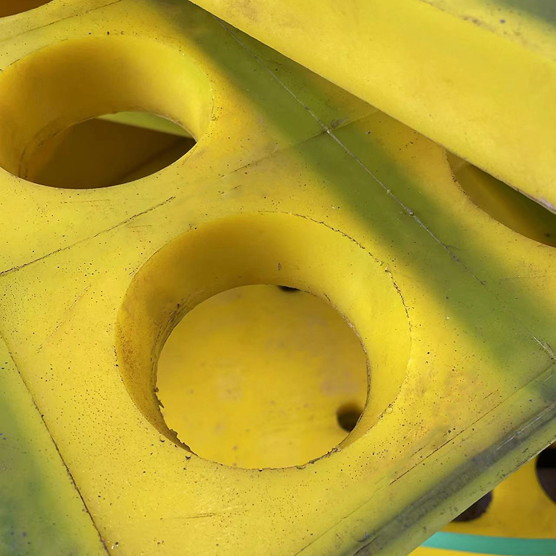 圓孔篩板.jpg 圓孔篩板.jpg