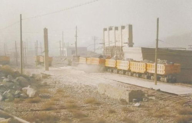 石灰石3.jpg 石灰石3.jpg