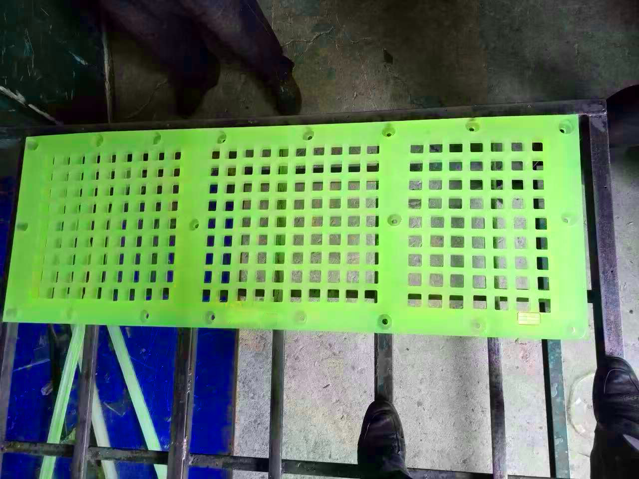 聚氨酯篩板2.jpg 聚氨酯篩板2.jpg