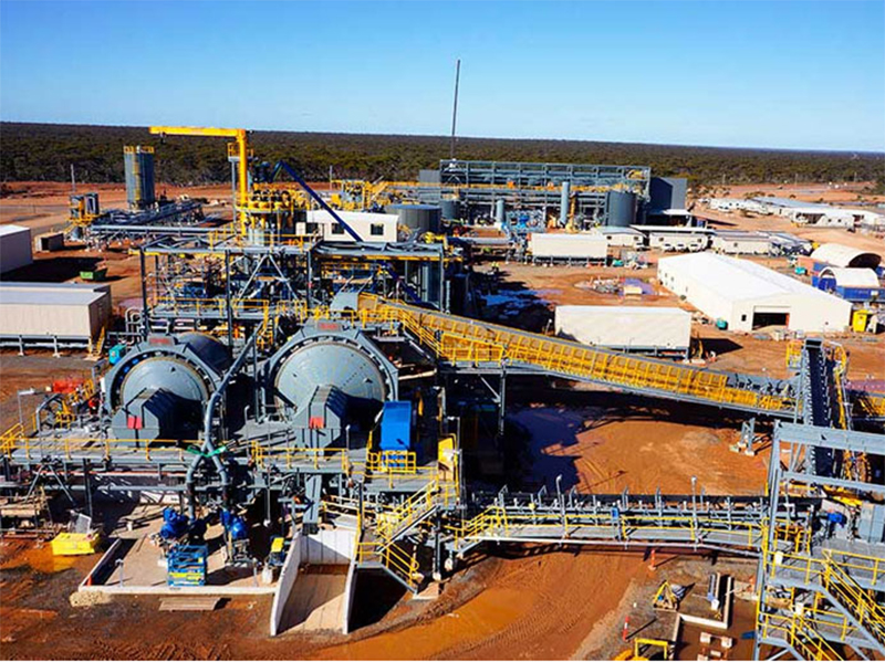 選礦場(chǎng)景21 (2).jpg 選礦場景21 (2).jpg