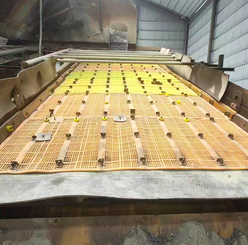 聚氨酯篩網安裝圖3.jpg 聚氨(ān)酯篩網安裝圖3.jpg