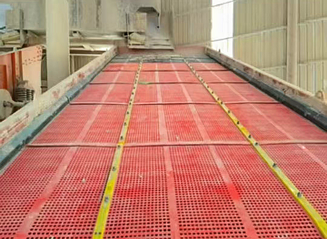 橡胶筛(shāi)网1.jpg 橡胶筛网(wǎng)1.jpg